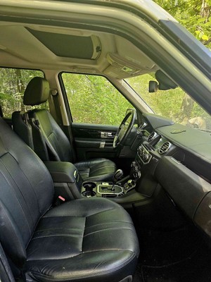 image 2 of interior