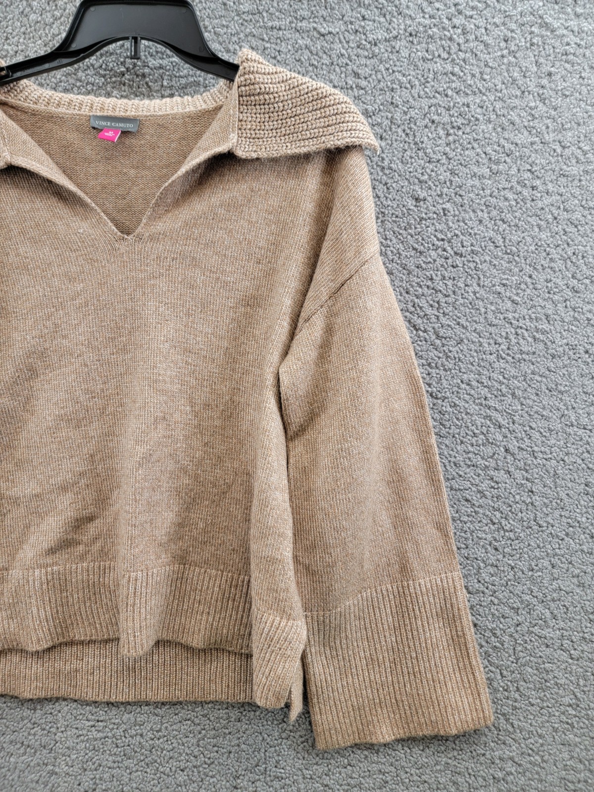 Vince Camuto V-neck Spread Collar Sweater Women's M Almond Beige Pullover - Picture 6 of 18