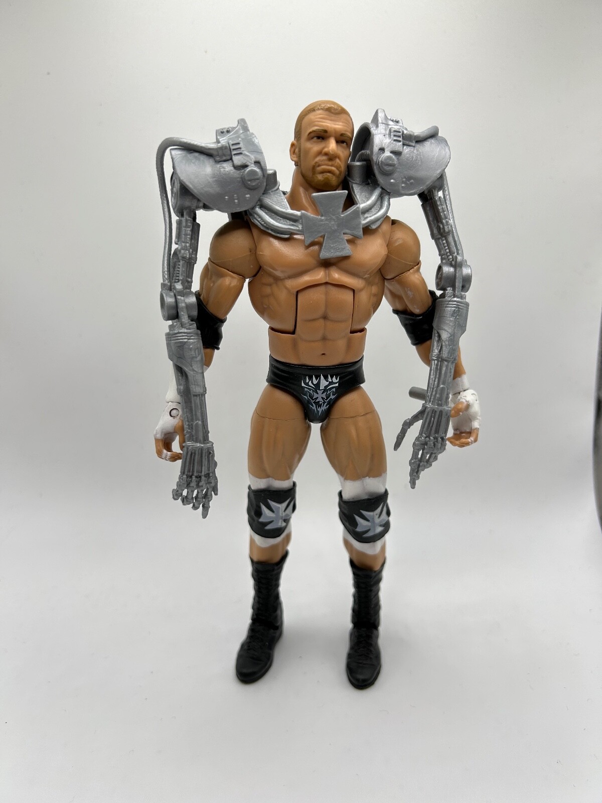 未開封　WWE エリート　トリプルH ターミネーターコスチューム　レッスルマニア WWE Elite Triple H Terminator Armor Series 42 Wrestlemania