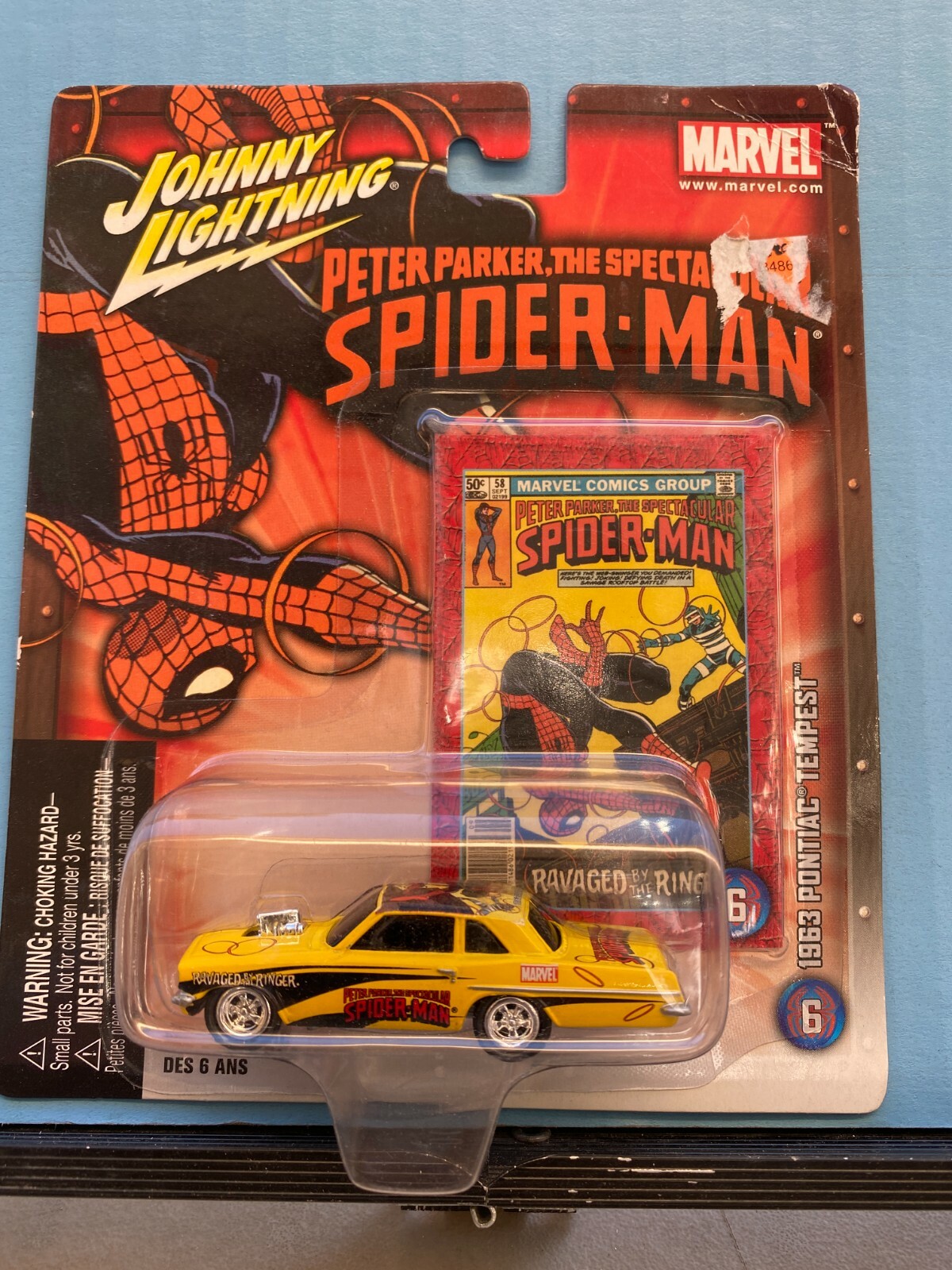 1/64 JOHNNY LIGHTNING MARVEL AMAZING SPIDER-MAN 1963 PONTIAC