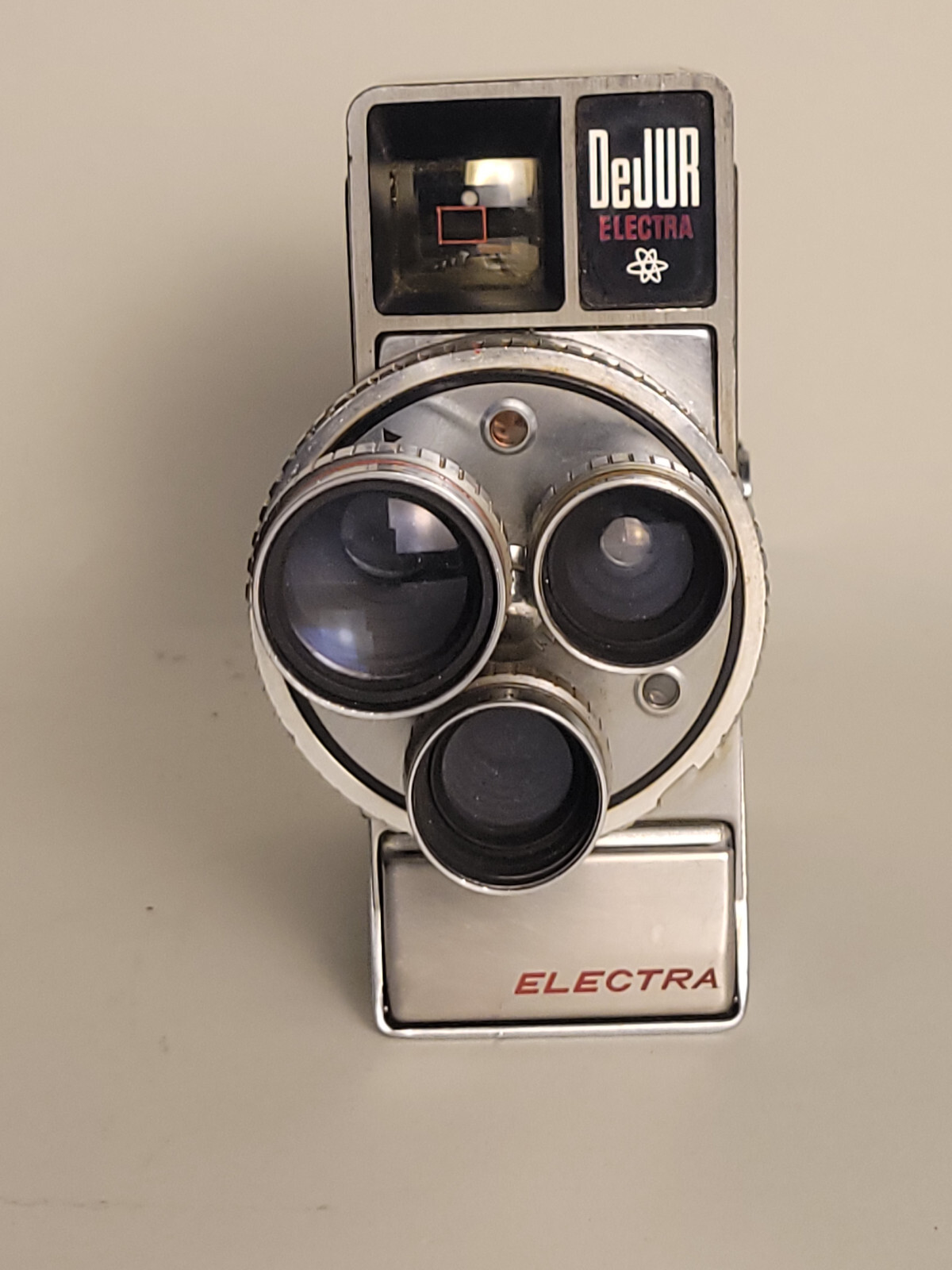 DeJur ELECTRAヴィンテージ・アンティークカメラ File:Vintage DeJUR Electra 8mm Movie Camera, Fully Automatic