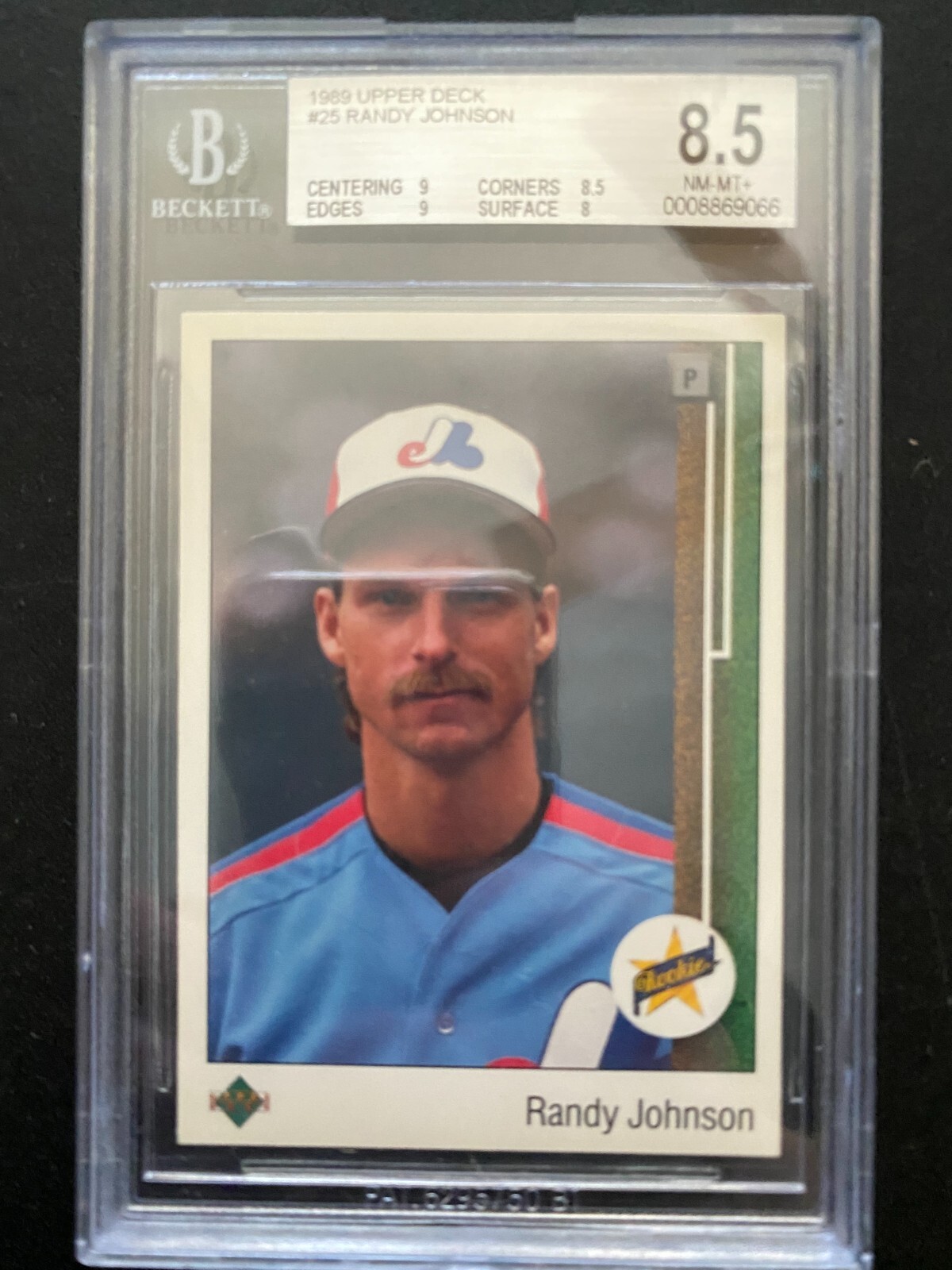 その他 2001 UD Greg Maddux Randy Johnson 5/25 This trio has a combined 12 Cy Young Awards, 13 ERA Titles