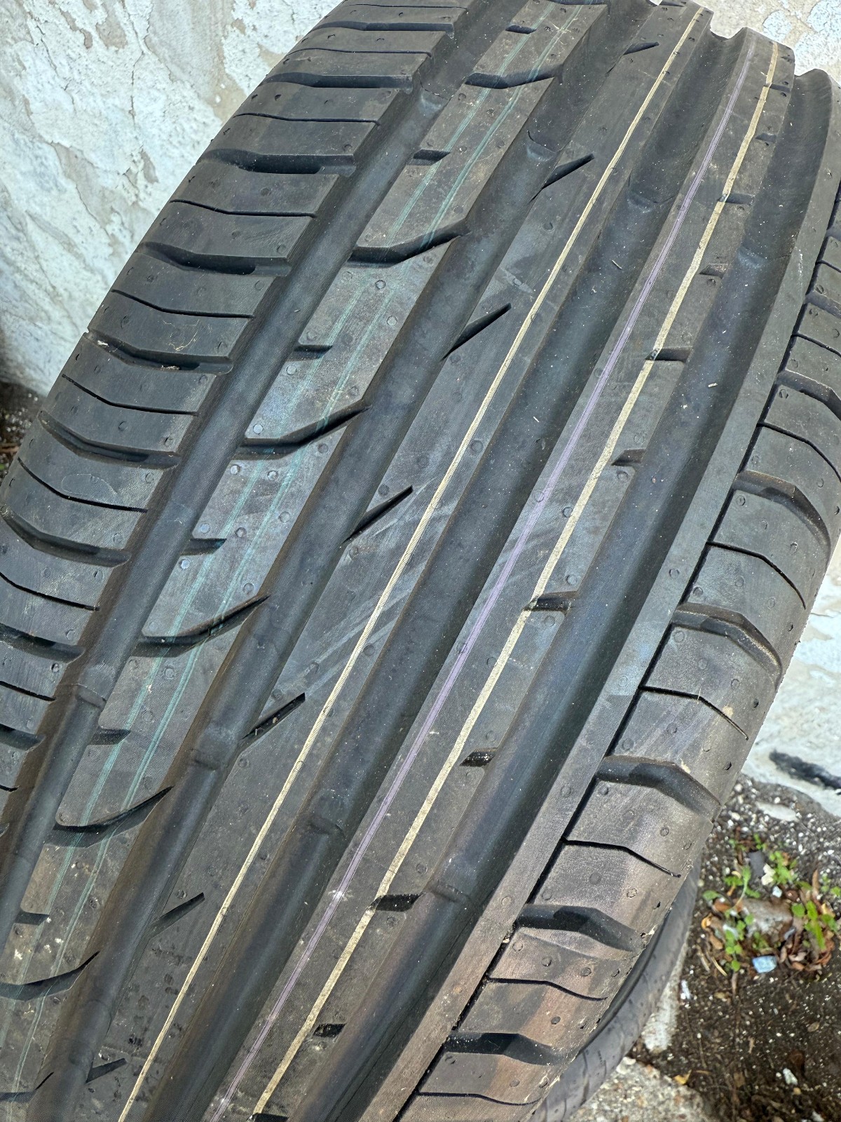 New 225 55 16 Continental, C Premium Contact 2, AO 95Y, x1 Tyre (F1_tyres) YD172