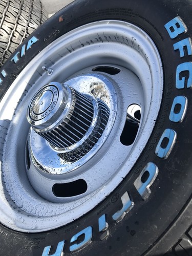 4 CHEVROLET DERBY CENTER CAPS CORVETTE RALLY WHEELS ,GM LICENSED, METAL,FLAGS