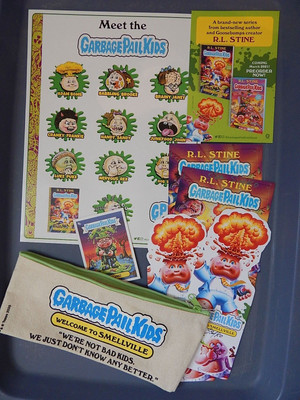 Garbage Pail Kids R.L. Stine Abrams Book 4 Gift-With-Purchase Prize Packs + Cook