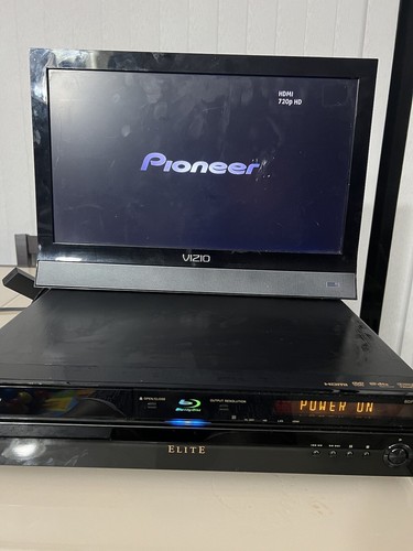 - No Remote - Tested Lots Of Extras