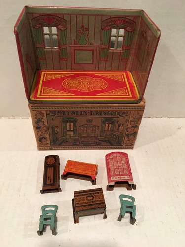 Vintage 1920's Toy Newlywed Dining Room Litho Set. Louis Marx w/ Original Box