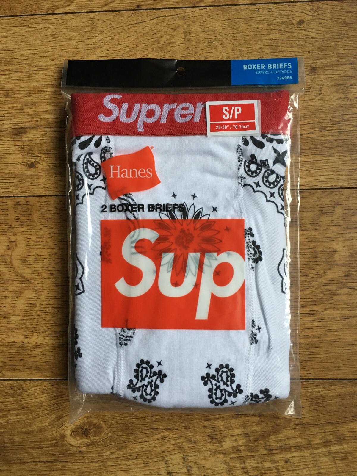 Supreme Hanes Boxer Briefs (2 Pack) Bandana White Size Small