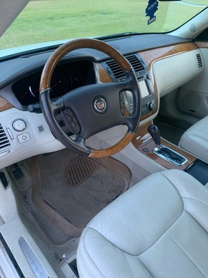 image 4 of interior