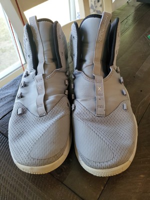 Nike Mens Hyperdunk X AR0467-002 Gray 
