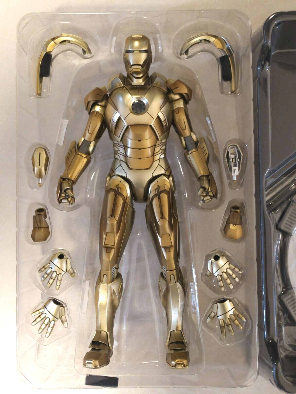 RARE* Hot Toys Iron Man Mark XXI Gold Midas MK21 USED 2013