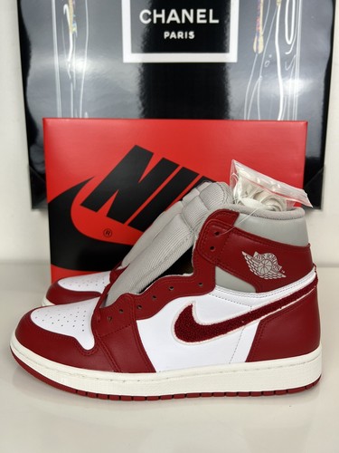 Pre-owned Jordan W Air  1 Retro Hi Og Varsity Red Sail Dj4891-061 Women's Sz 10/ Men's 8.5