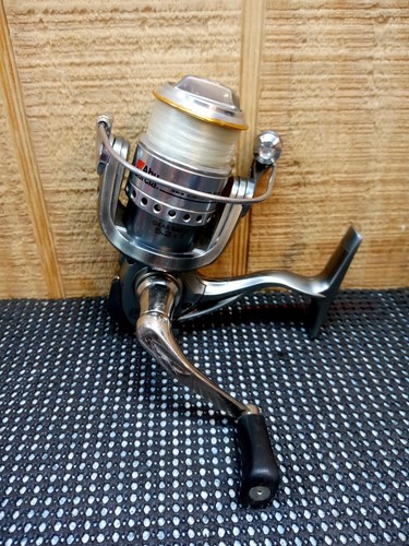 VINTAGE ABU GARCIA ULTRA CAST FISHING REEL ULT1000 | eBay