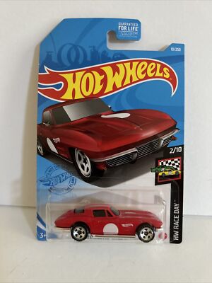 Hot Wheels 2021 HW Race Day  64 CORVETTE STING RAY 1:64 Scale Red Car 10/250-!!