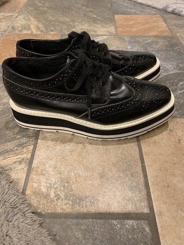Prada Wingtip Brogue Oxford Platform Black Patent Leather Shoes Size 35