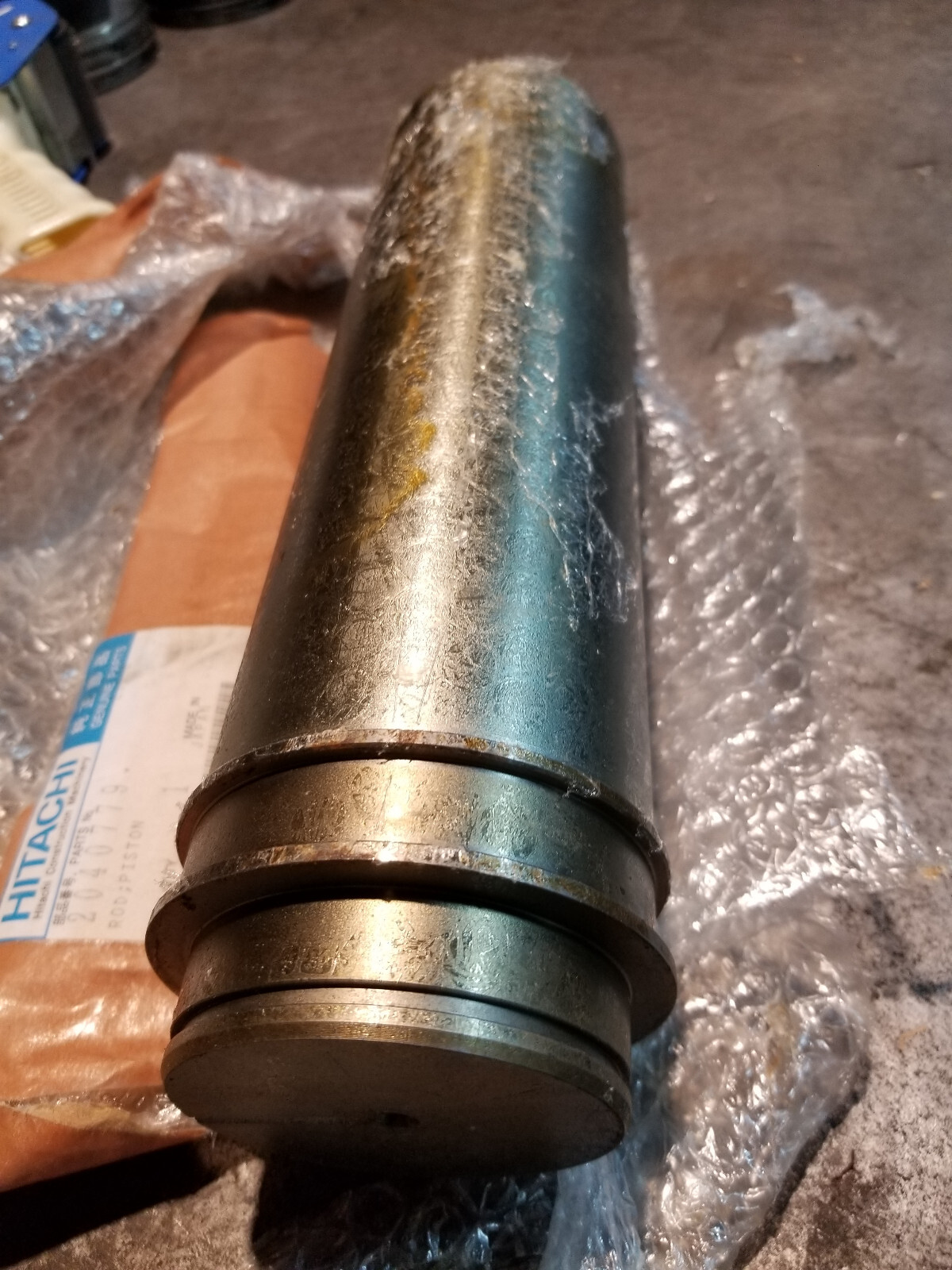 HITACHI 2040779 PISTON ROD - Picture 1 of 5
