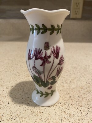 Portmeirion Botanical Garden Mini Bud Vase Purple Flowers Ruffled Top