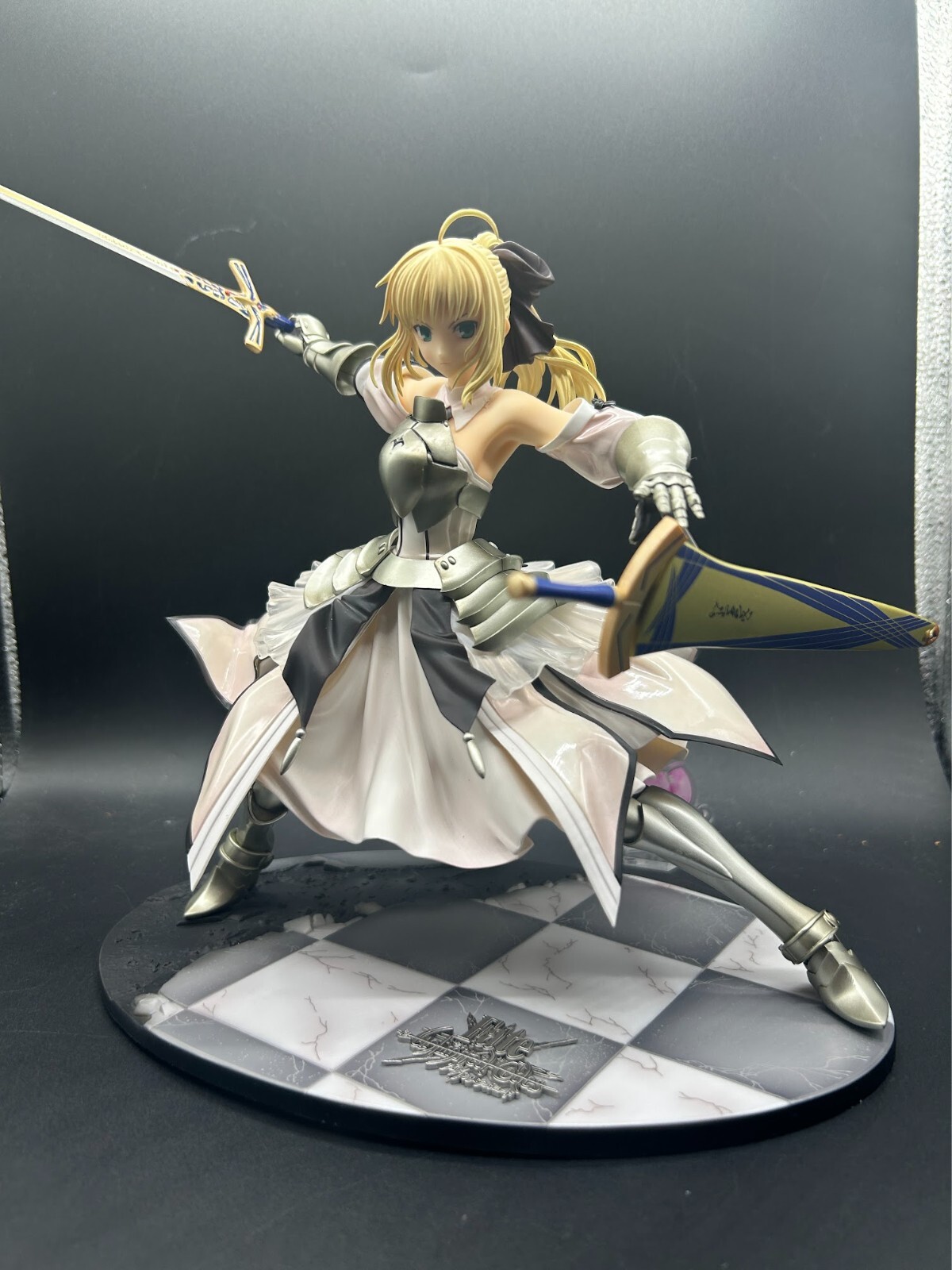 Fate/Stay Night Saber Lily フィギュア Amazon.com: Alphamax Fate/stay night: Saber Lily PVC Figure