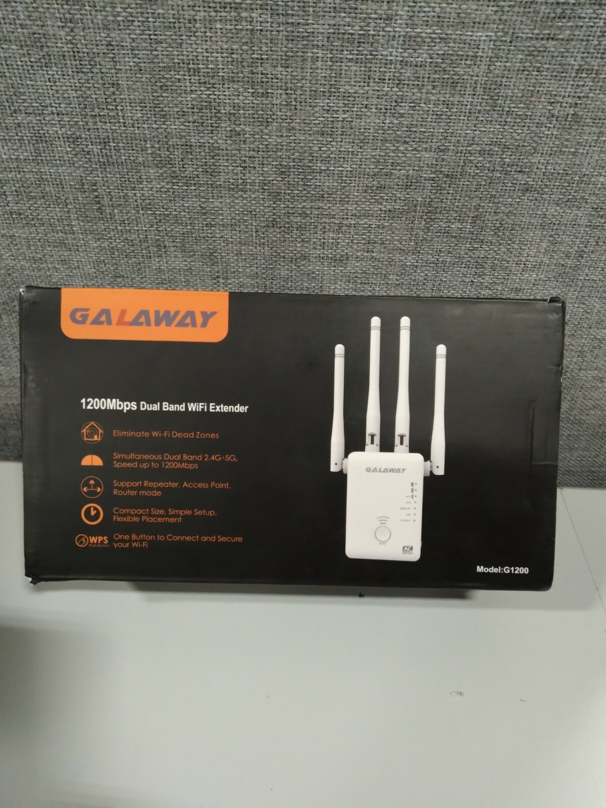 OptiCover WiFi Repeater with 4 External Antennas 2.4GHz Dual