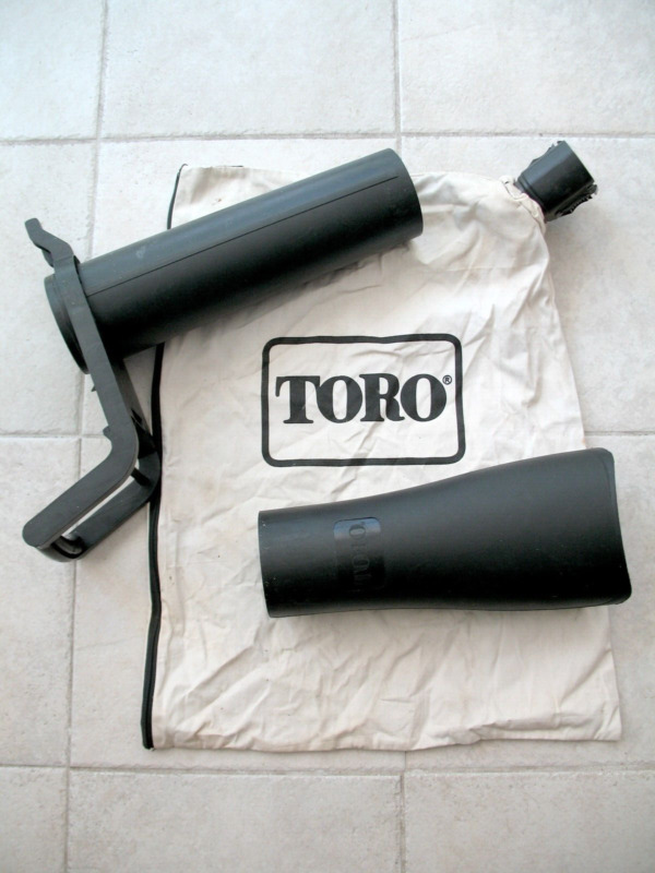 Toro Super Leaf Blower Vacuum 51618 Tube Attachments Leaf Pick Up W/free  Bag
