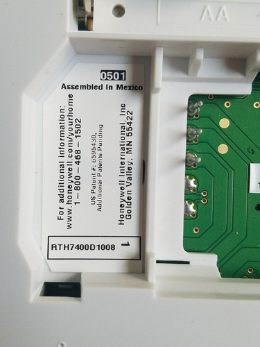 Honeywell RTH7400D1008 7 Day Programable Thermostat