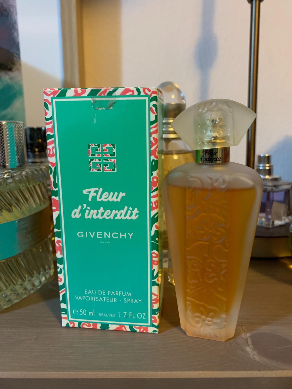 fleur d interdit givenchy