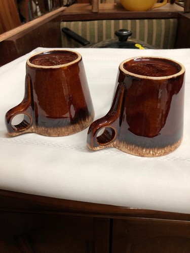 VINTAGE - HULL Oven Proof Brown Drip Pottery Coffee Mug!! Excellent  USA  2 Cups
