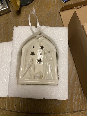 Avon White Porcelain Light Up NOS Vintage Nativity Ornament