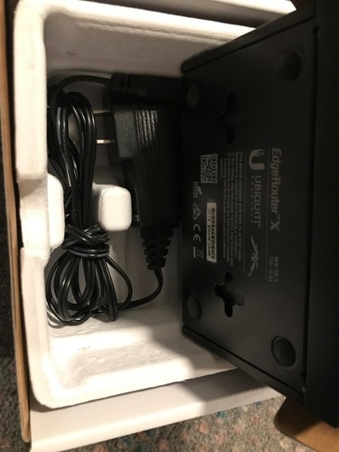 Ubiquiti Networks ER-X EdgeRouter X 5-Port Gigabit Wired Router