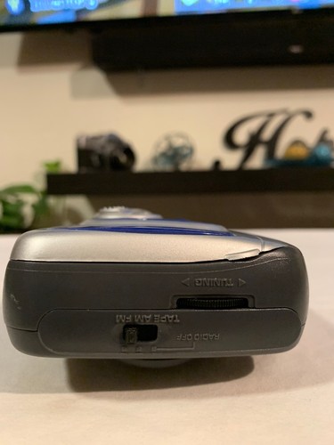 Lenoxx Sound Stereo Cassette Player  Model 1129 AM/FM Radio Portable Walkman