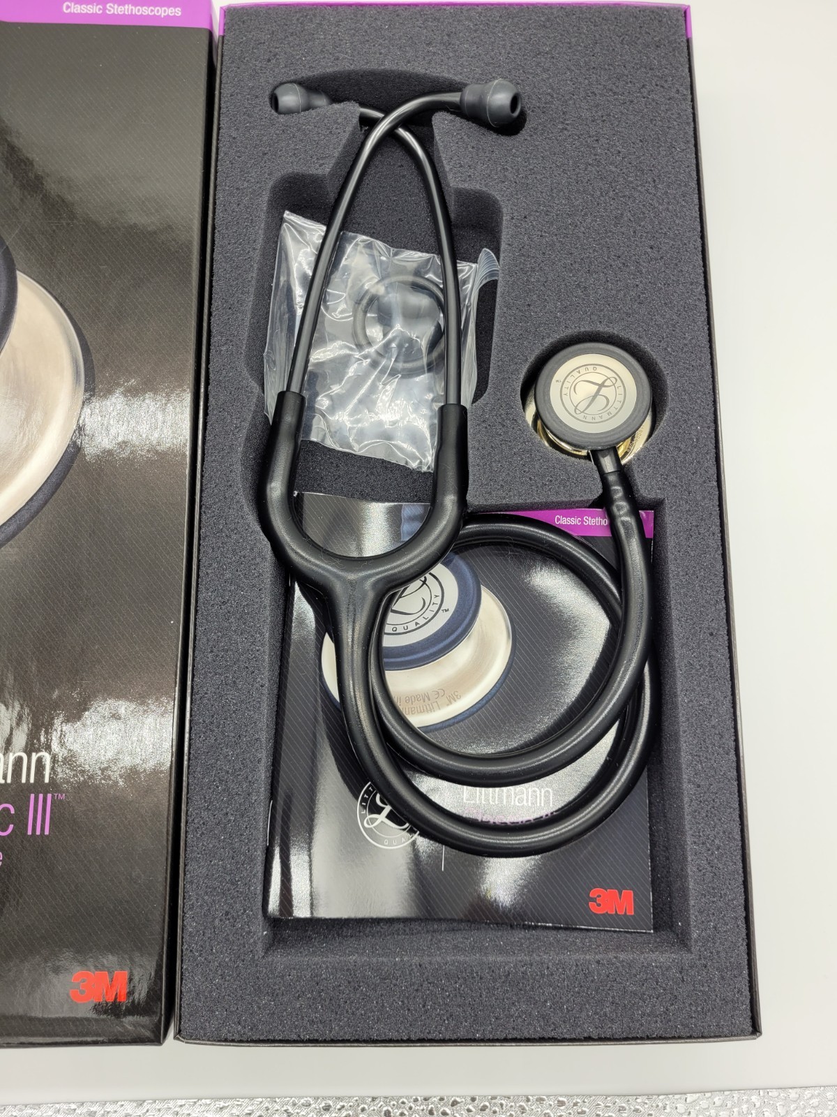 Littmann Classic III ステートスコープ Littmann Classic III Stethoscope – Champagne Finish, 27
