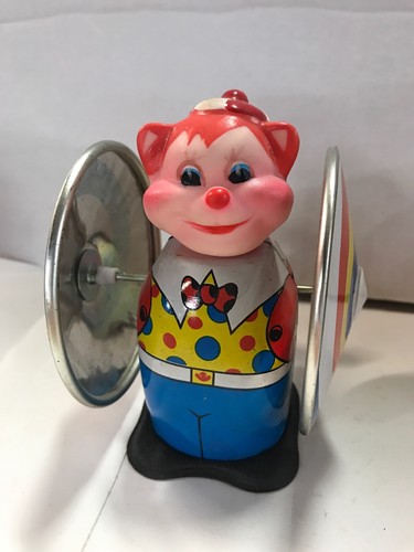 Vintage Bear Whirling Wheel Clockwork Mechanical Wind-up MS 207