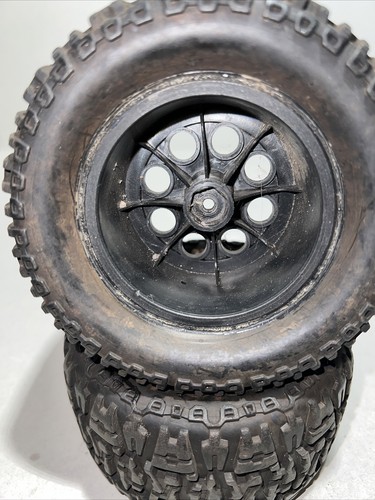 Duratrax Speedtreads Shootout MT 1/10 Monster Truck Tires 12mm (Damaged)