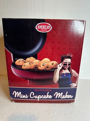 NEW IN BOX AMERICAN ORIGINALS 1950'S STYLE RETRO 7 MINI CUPCAKE MAKER RED