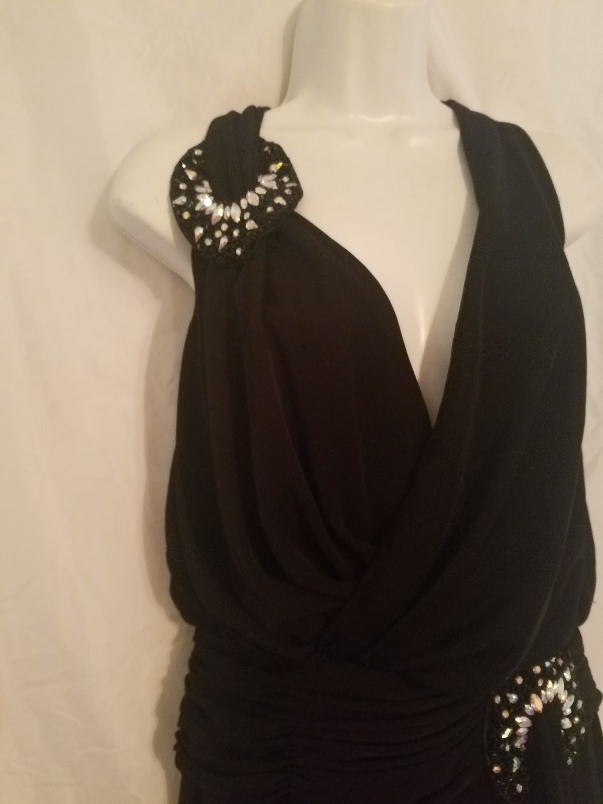 Tony Bowls Long Black Evening Gown Size 8 - Perfect for any special event