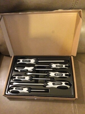 AMAZON BASICS 7-PIECE MAGNETIC TIP SCREWDRIVER SET (NEW)