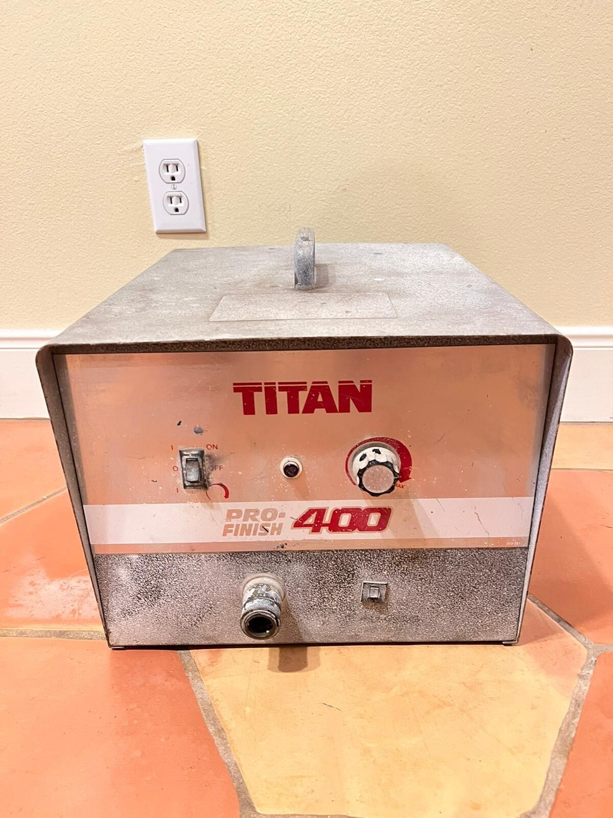 Blower Titan 400 Paint Sprayer