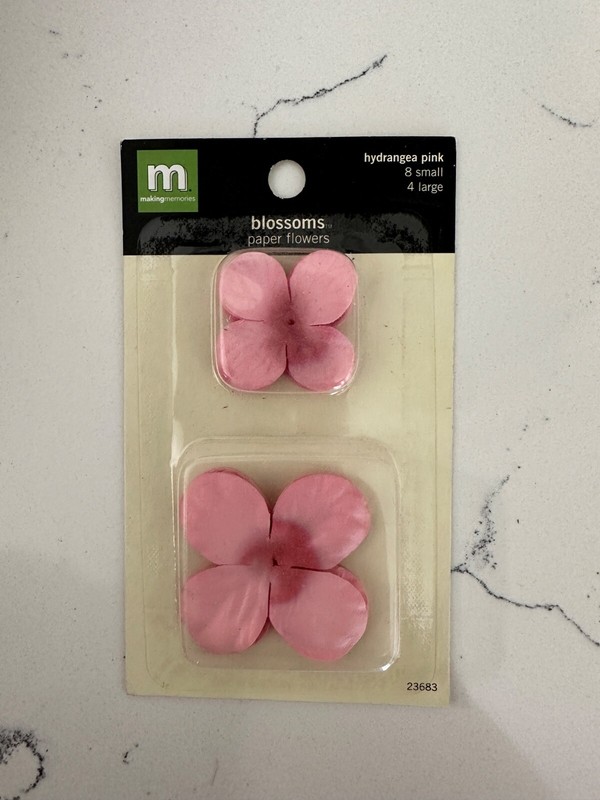Making Memories Paper Flower Blossoms Hydrangea Pink 8 SM-4LG Scrapbooking
