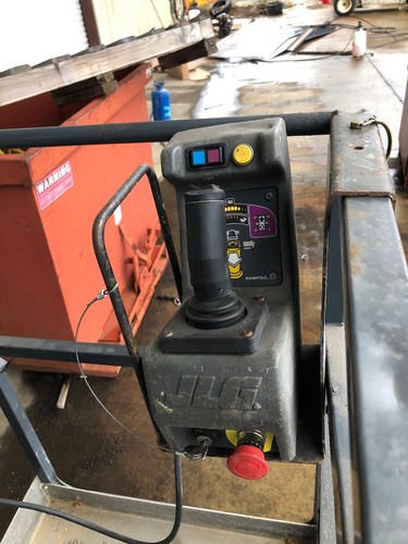 2012 JLG 20MVL Drivable One Man Lift Electric Scissor Lift Skyjack Genie GR20