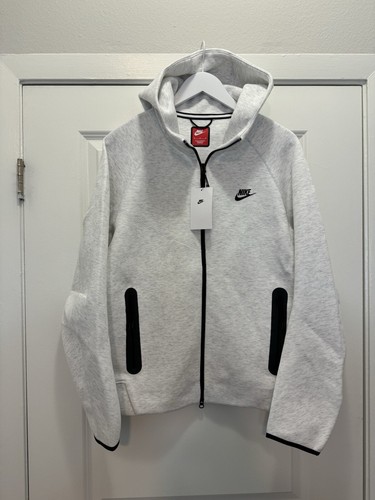 Nike Tech Fleece Windrunner Light Grey Zip Up Hoodie FB7921-051