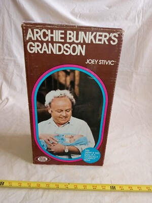 VINTAGE 1976 ARCHIE BUNKERS GRANDSON JOEY STIVIC PEEING DOLL W/BOX COMPLETE, NOS