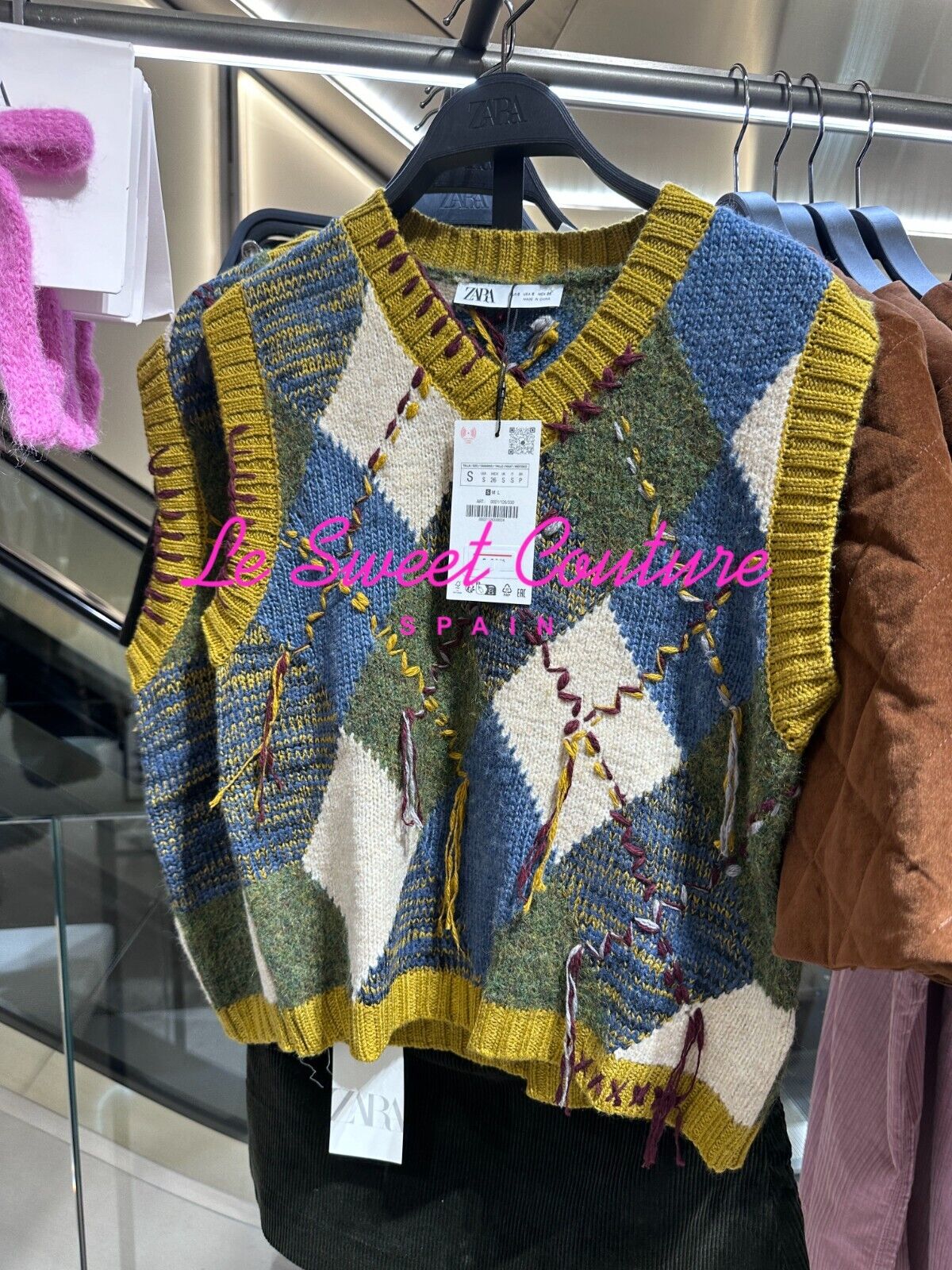 ZARA WOMAN NWT FW24 ARGYLE KNIT VEST ALL SIZES 0021/126 SALE ZARA WOMAN NWT FW24 ARGYLE KNIT VEST ALL SIZES 0021/126 SALE