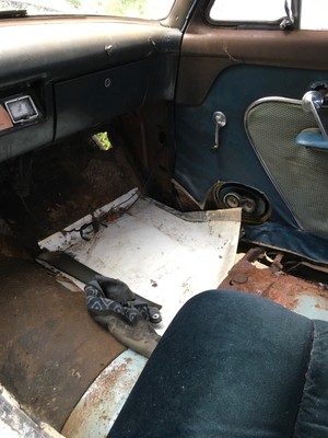 image 3 of interior