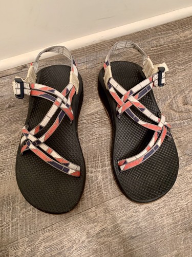 chaco askew angora