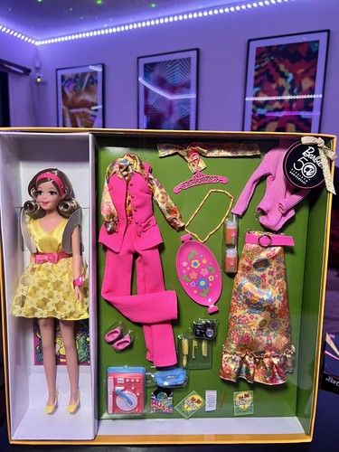 2008 Mattel Most Mod Party Becky Barbie Doll Gift Set #N5012 NRFB