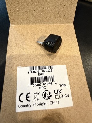 Microsoft Wireless Display Adapter v2 model 1733 P/N P3Q-00001