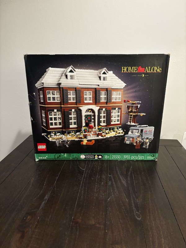 LEGO Ideas: Home Alone (21330)  Brand New & Sealed