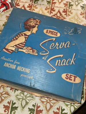 anchor hocking 8 piece serva snack set - Glassware Never Used - Original Box