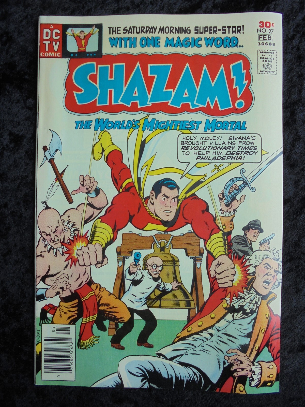 洋書 1977 BATMAN SHAZAM バットマン シャザム コミック　2冊 洋書 1977 BATMAN SHAZAM バットマン シャザム コミック 2冊
