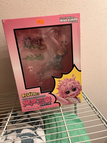 My Hero Academia Mina Ashido Hero Suit Ver. 1/8 Scale Figure